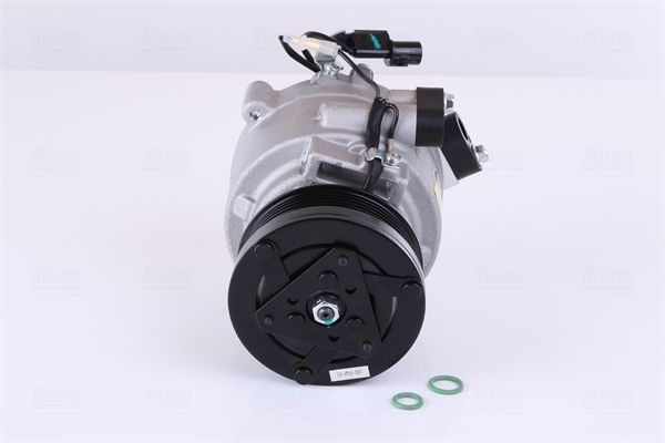 Compressor, airconditioning